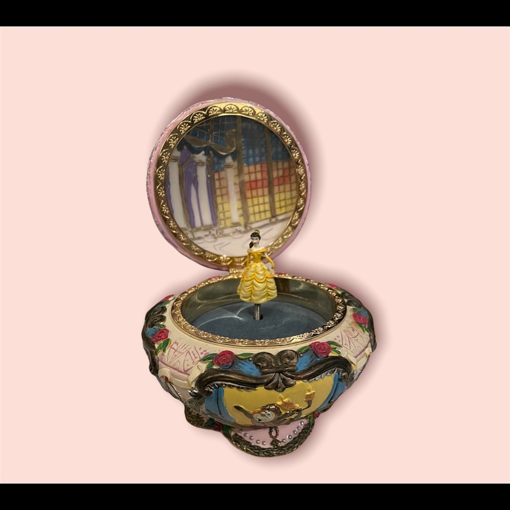Rare belle music box